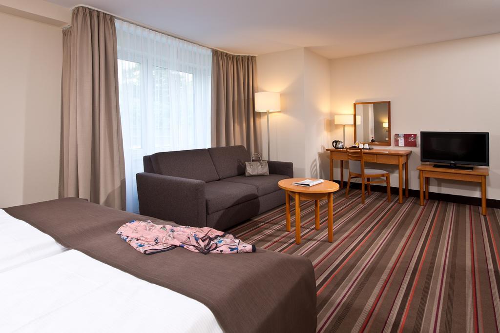 Leonardo Hotel Hamburg Airport Szoba fotó